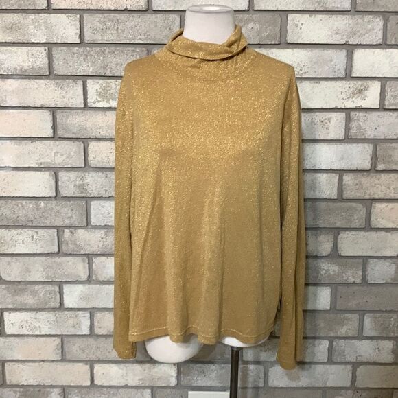 White Stag Tops - 3for$20 glittery top size Xl runs smaller towards large